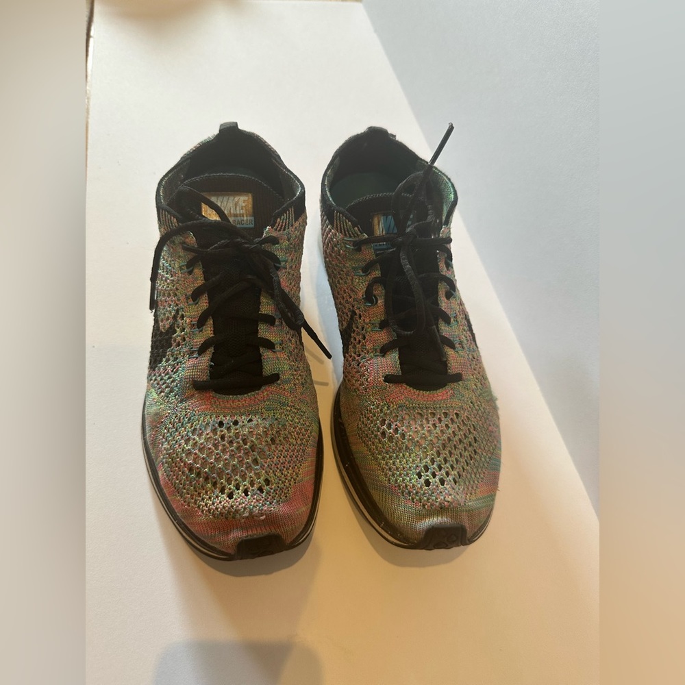 Nike Flyknit Racer - Picture 2 of 4